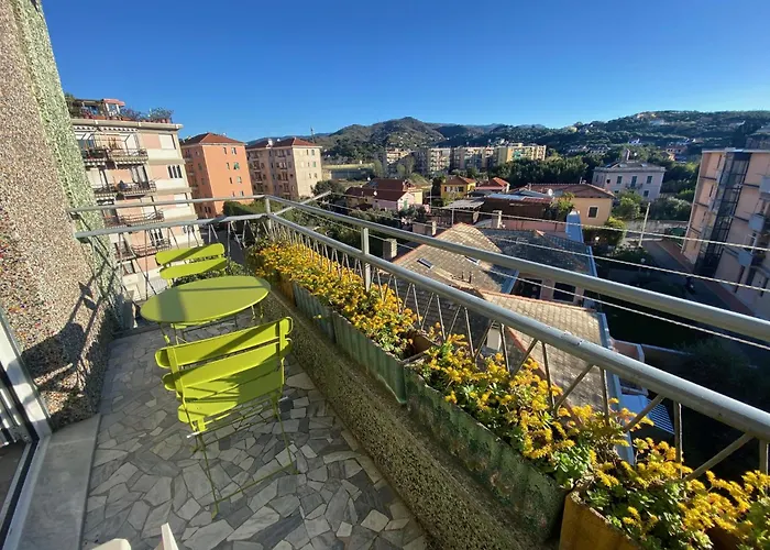 Apartamento Casa Gio, Un Passo Dal Mare, Vista Panoramica Albisola Superiore
